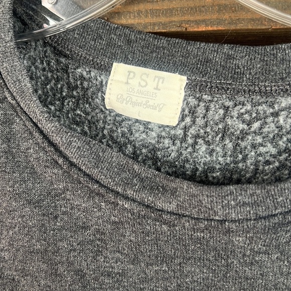 Project Social Sweatshirt - Picture 4 of 5